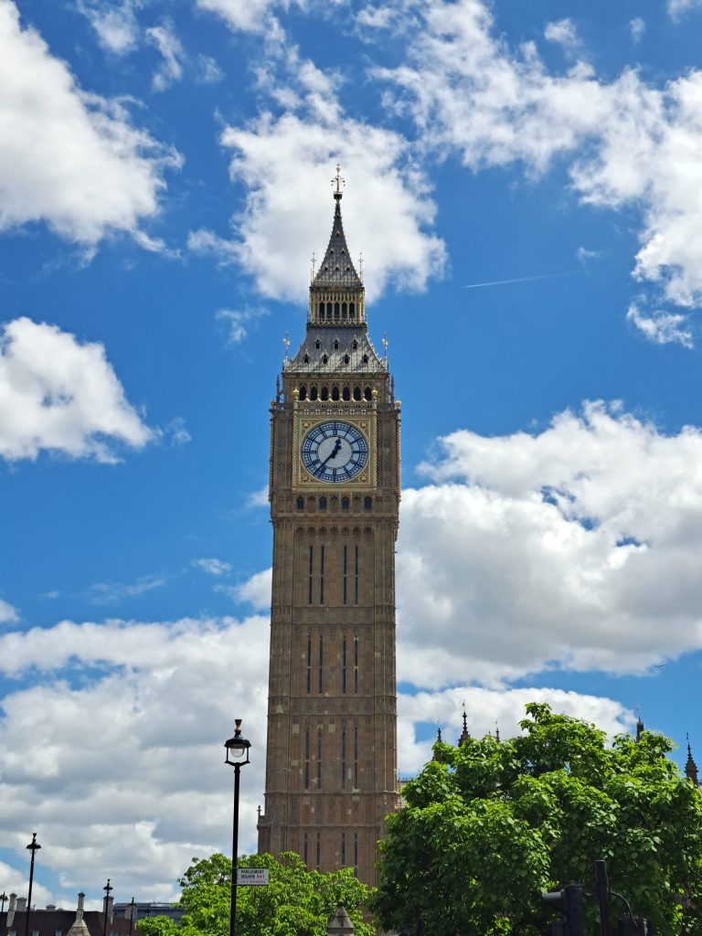 Big Ben, London. A must see when spending a weekend in London.